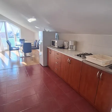 Adriatic Seaview Apartment Petrcane
